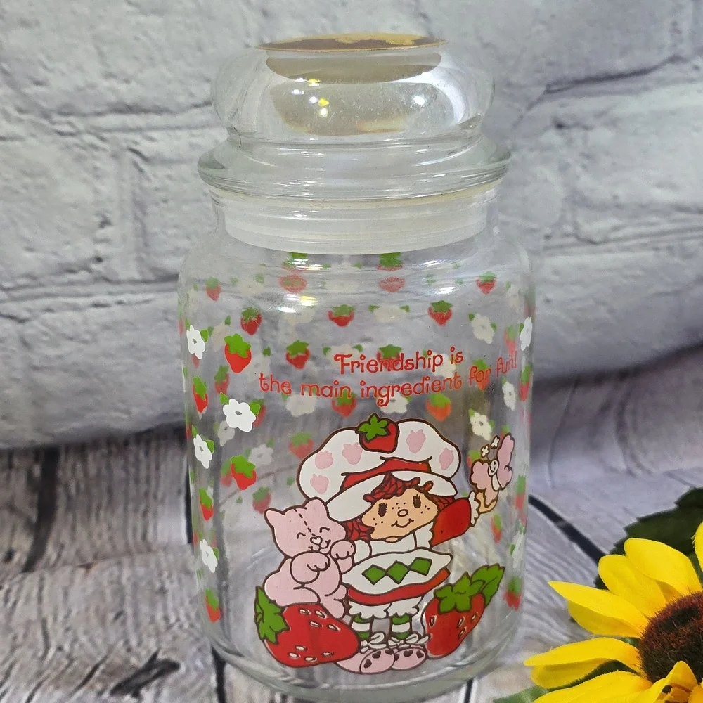 Rare Vintage 1980s American Greetings Strawberry Shortcake glass canister jar